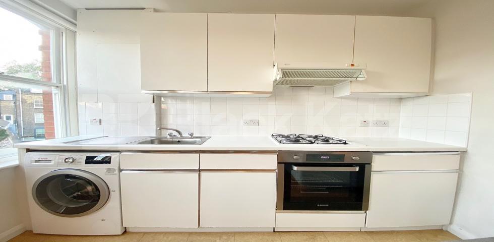 			VIRTUAL TOUR AVAILABLE!, 2 Bedroom, 1 bath, 1 reception Flat			 Rawstorne Street, ANGEL-CLERKENWELL-OLD STREET